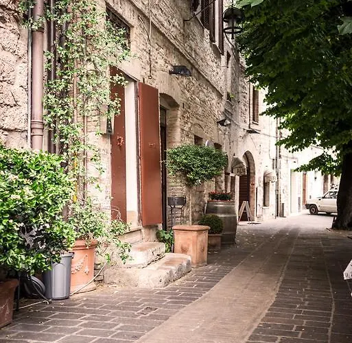 La Piazzetta Delle Erbe
